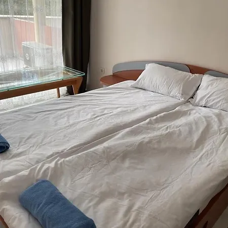 Avrora Private Apartamento Nesebar