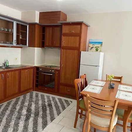 Avrora Private Apartamento Nesebar